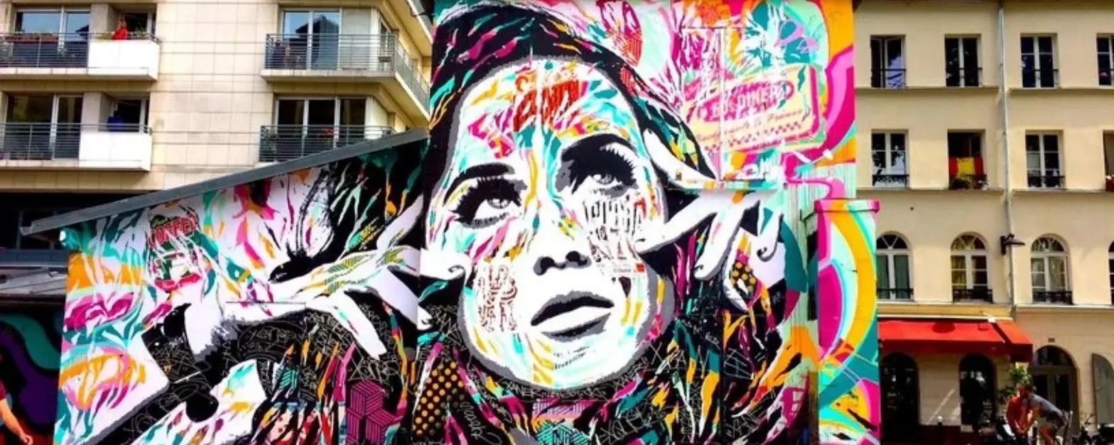 Straßenkunst Und Wandmalereien Vom Fluss Aus Sichtbar